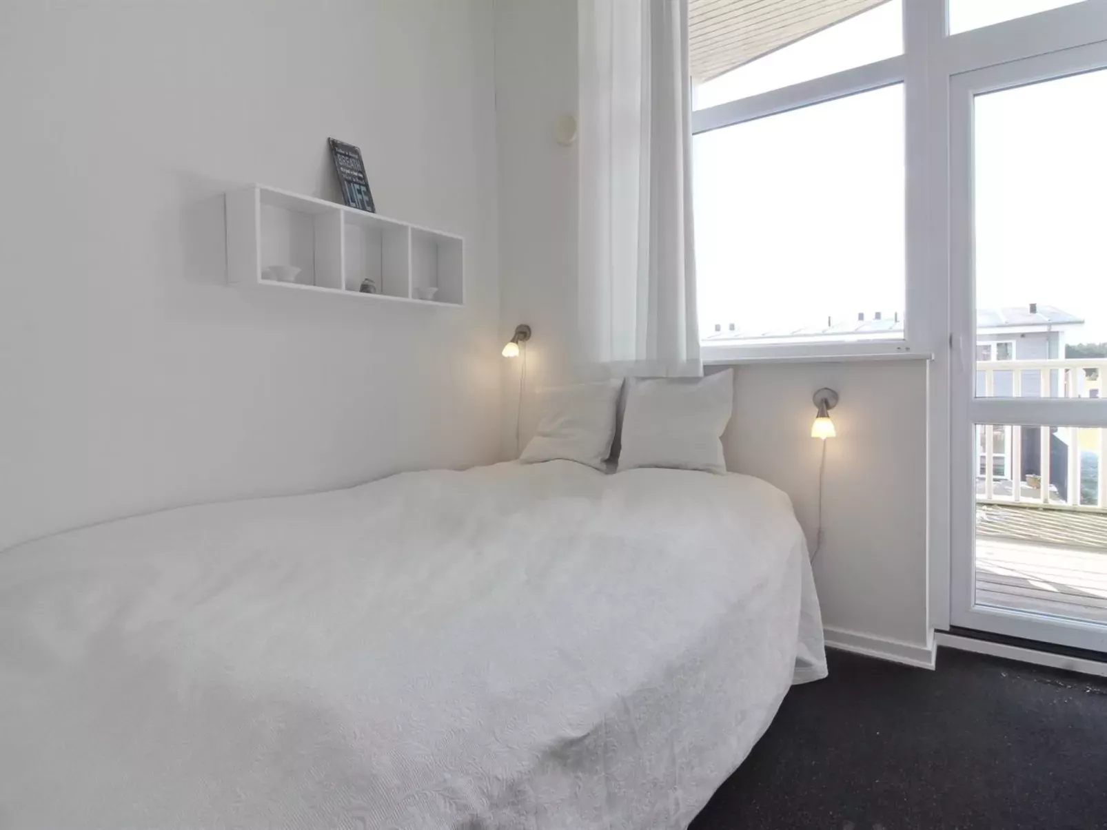 "Ingolf" - 750m from the sea-Inside