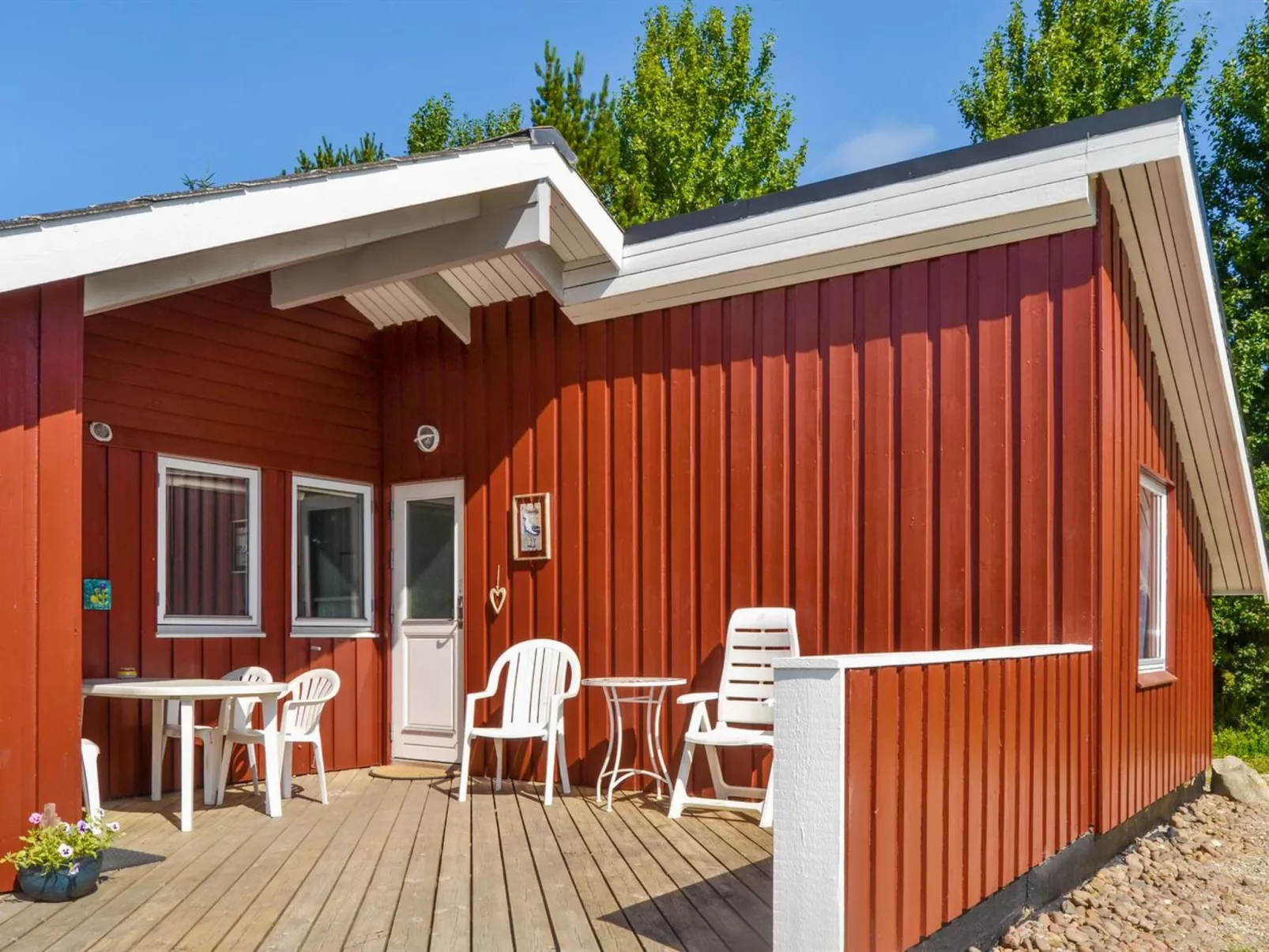 "Vivan" - 3.8km from the sea-Outside