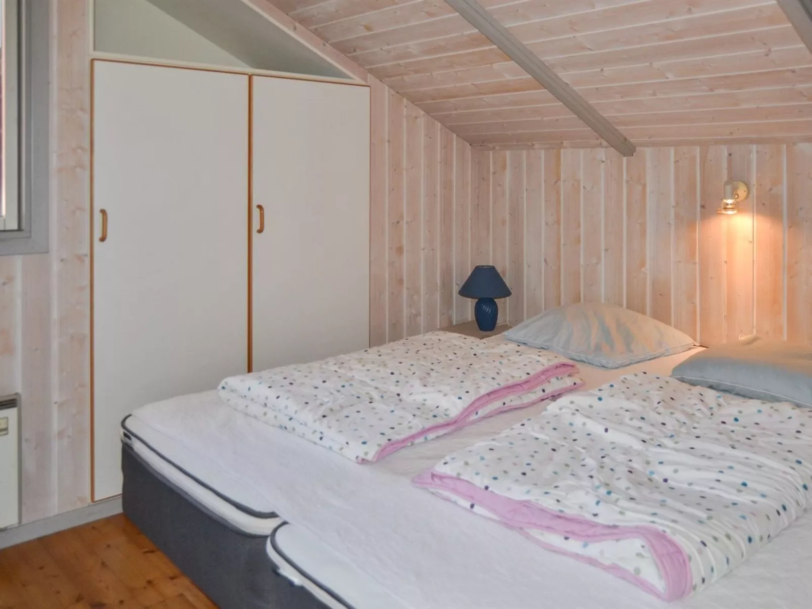 "Vivan" - 3.8km from the sea-Outside