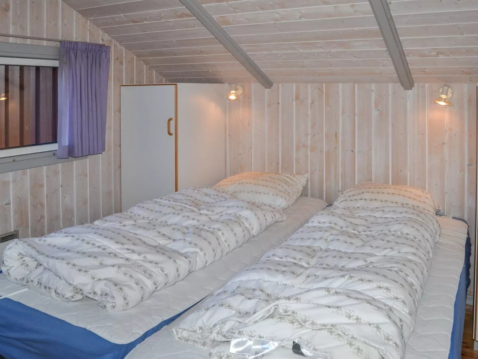 "Vivan" - 3.8km from the sea-Inside