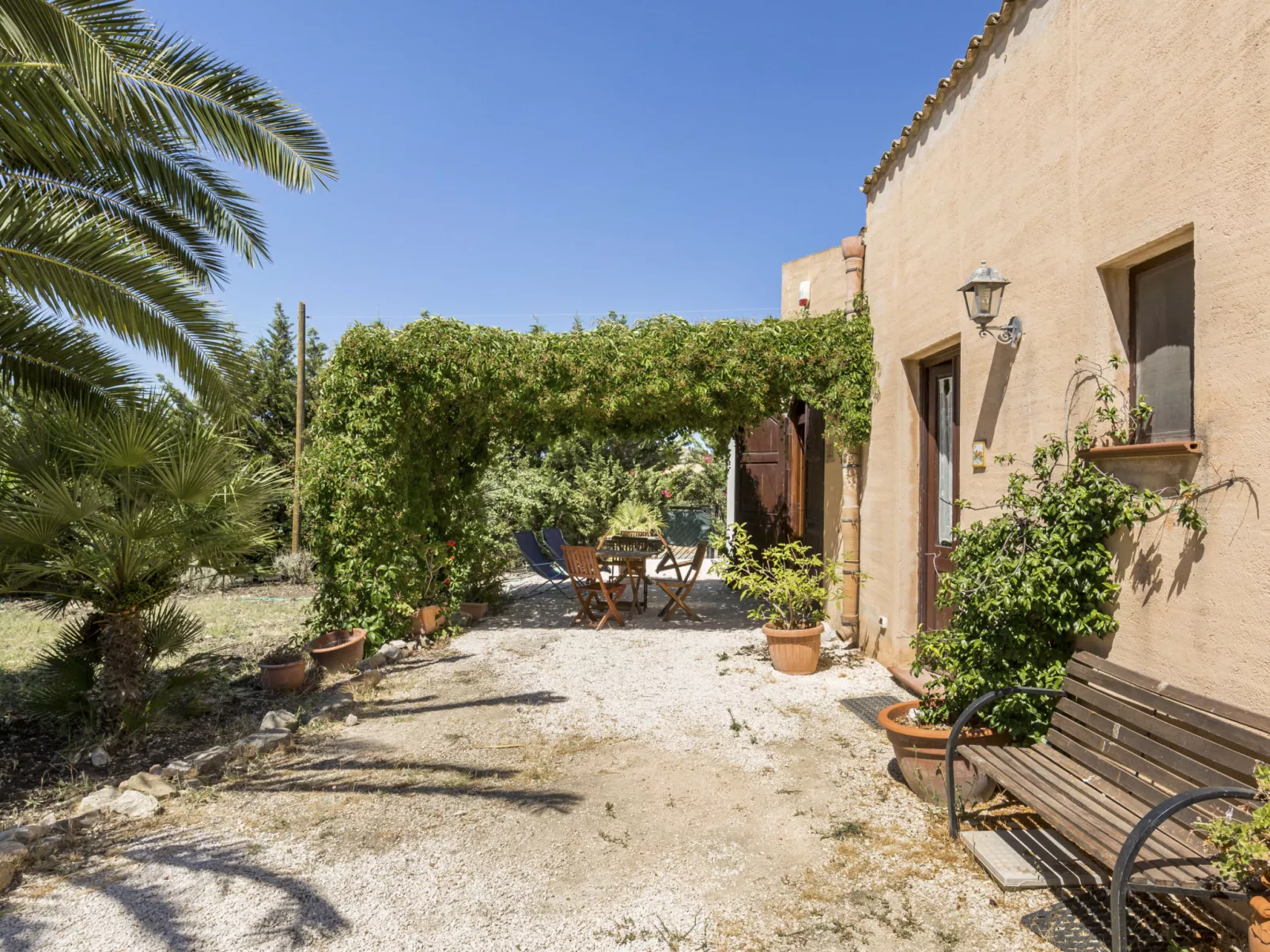 Casale Colomba-Outside