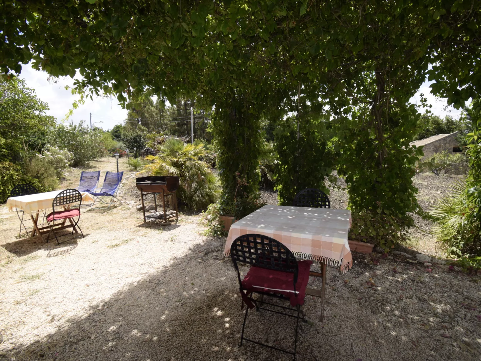 Casale Colomba-Outside