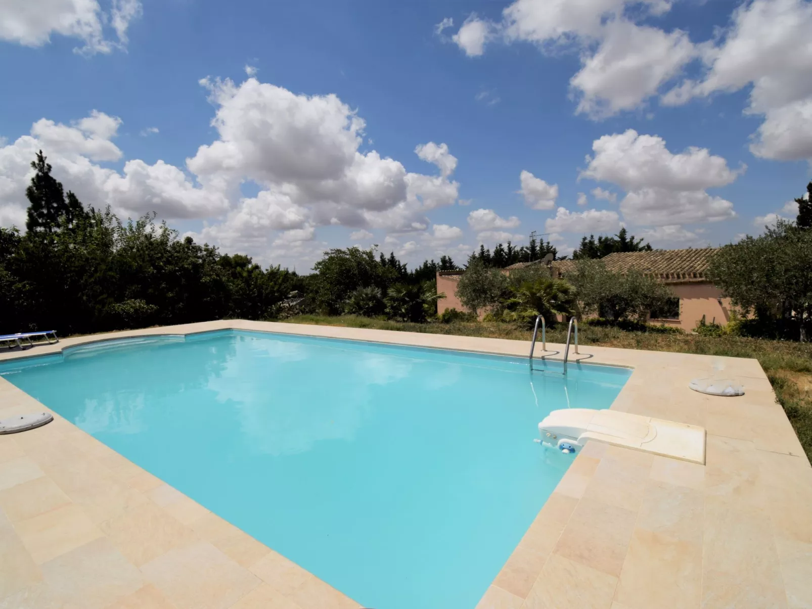 Casale Colomba-Outside