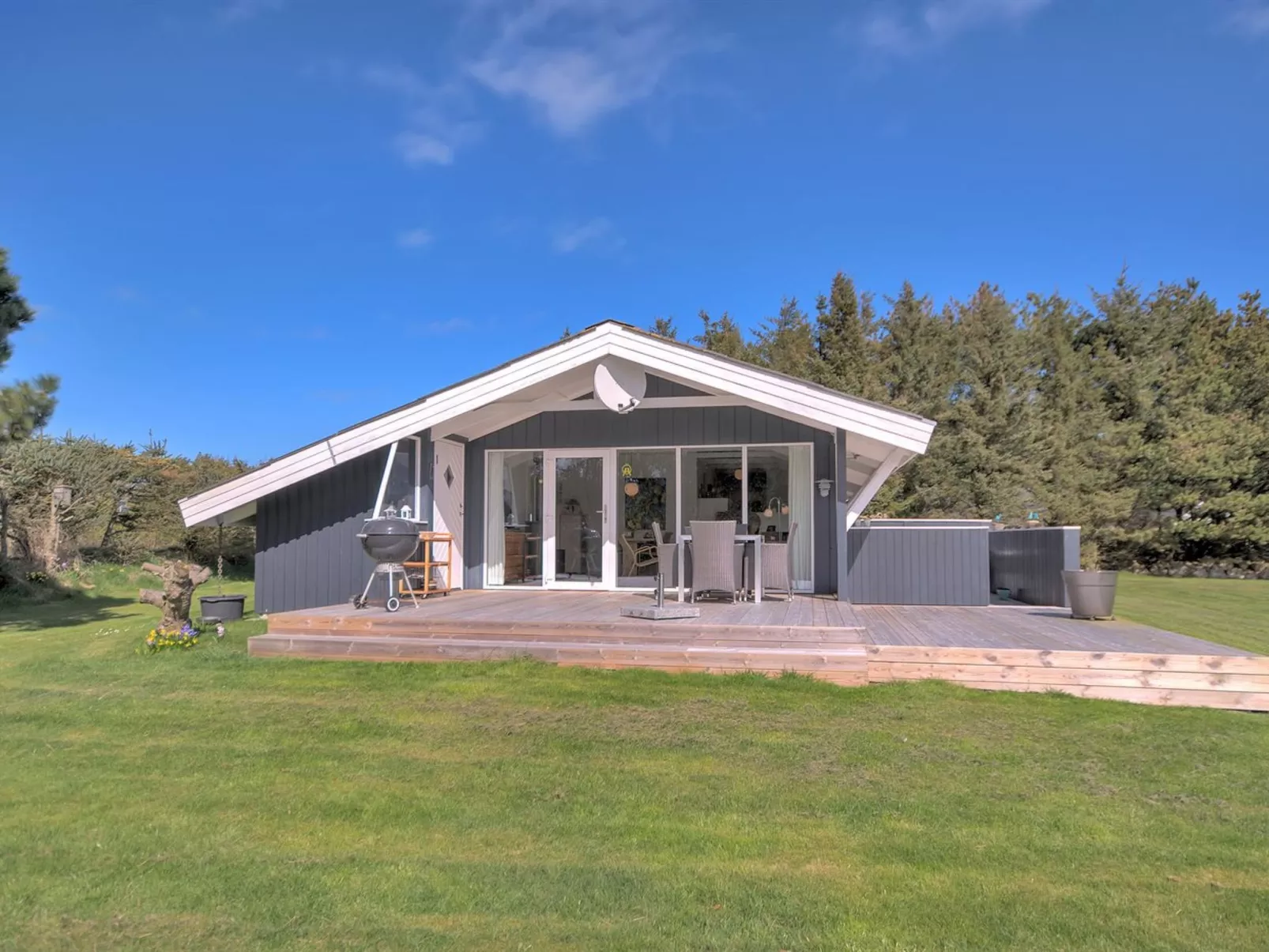 "Angelie" - 550m from the sea-Outside