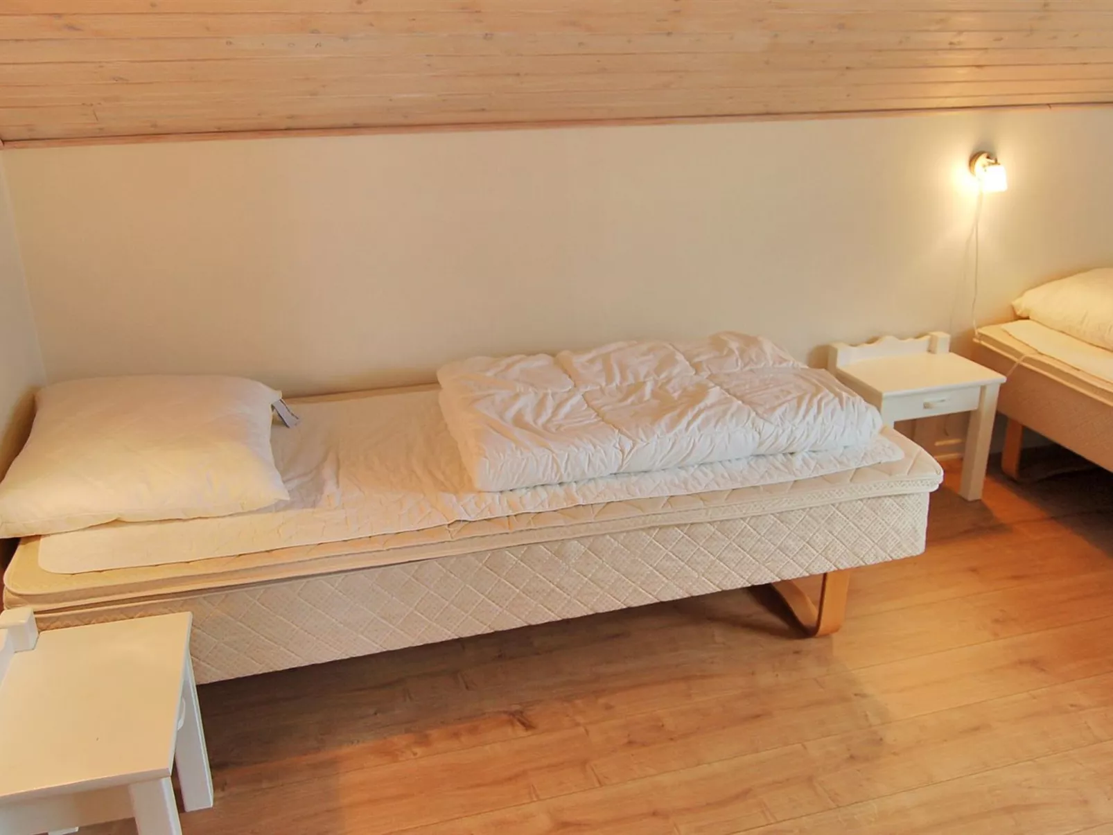 "Aappo" - 2.3km from the sea-Inside