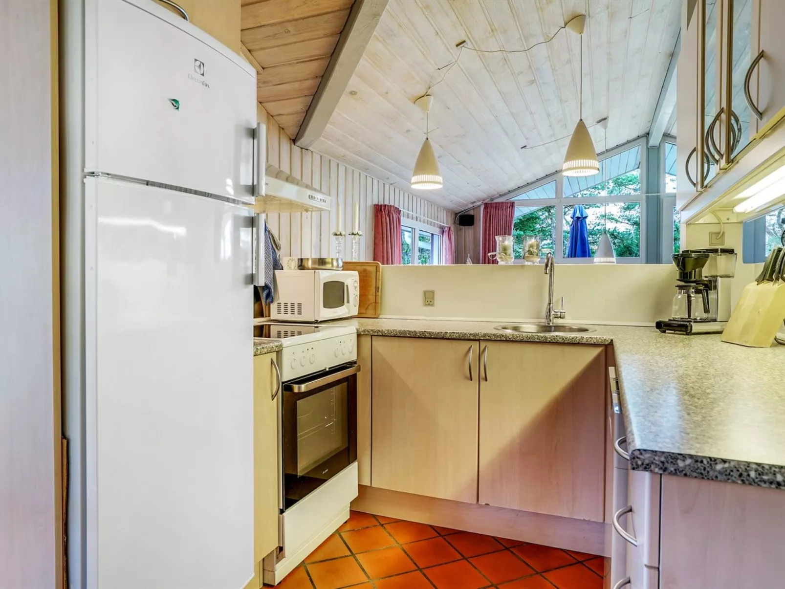 "Richardine" - 850m from the sea-Inside