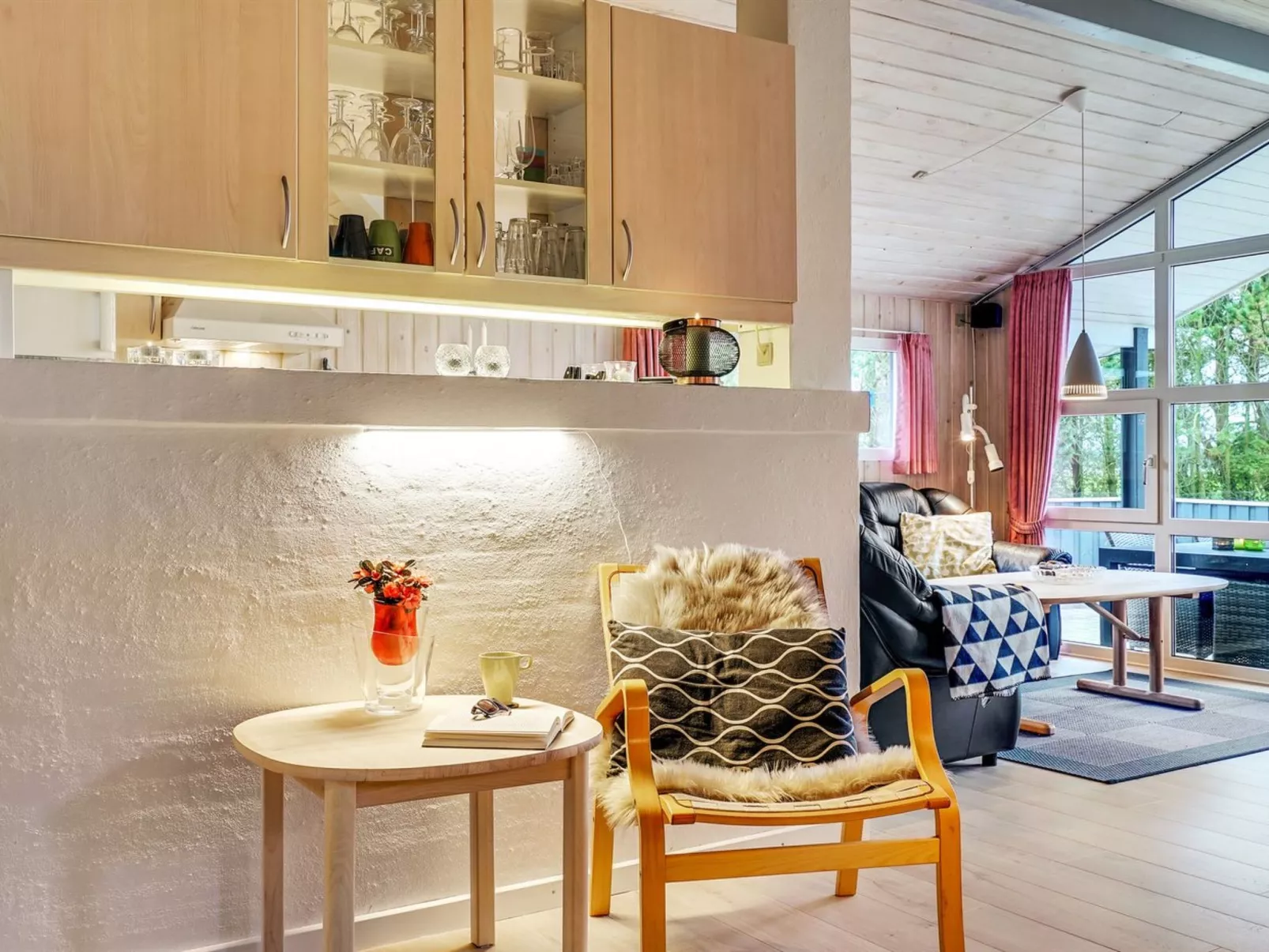 "Richardine" - 850m from the sea-Inside