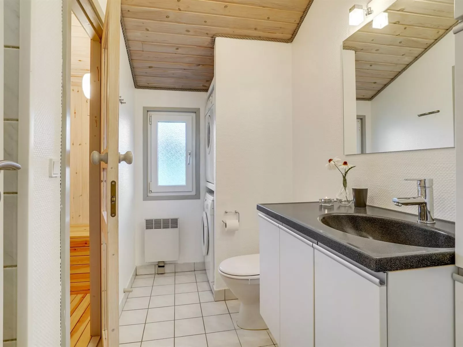 "Richardine" - 850m from the sea-Inside