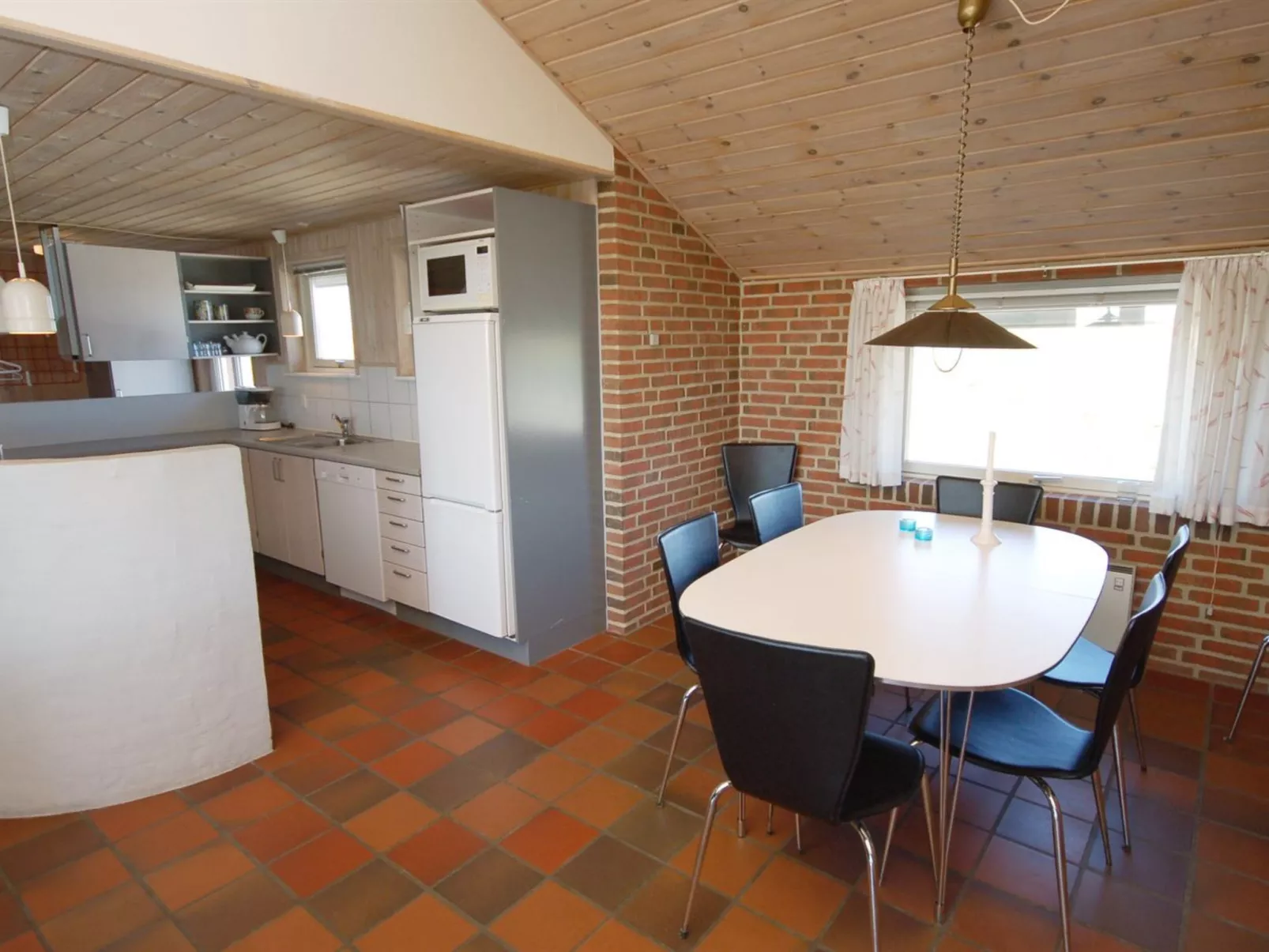 "Riborg" -  from the sea-Drinnen