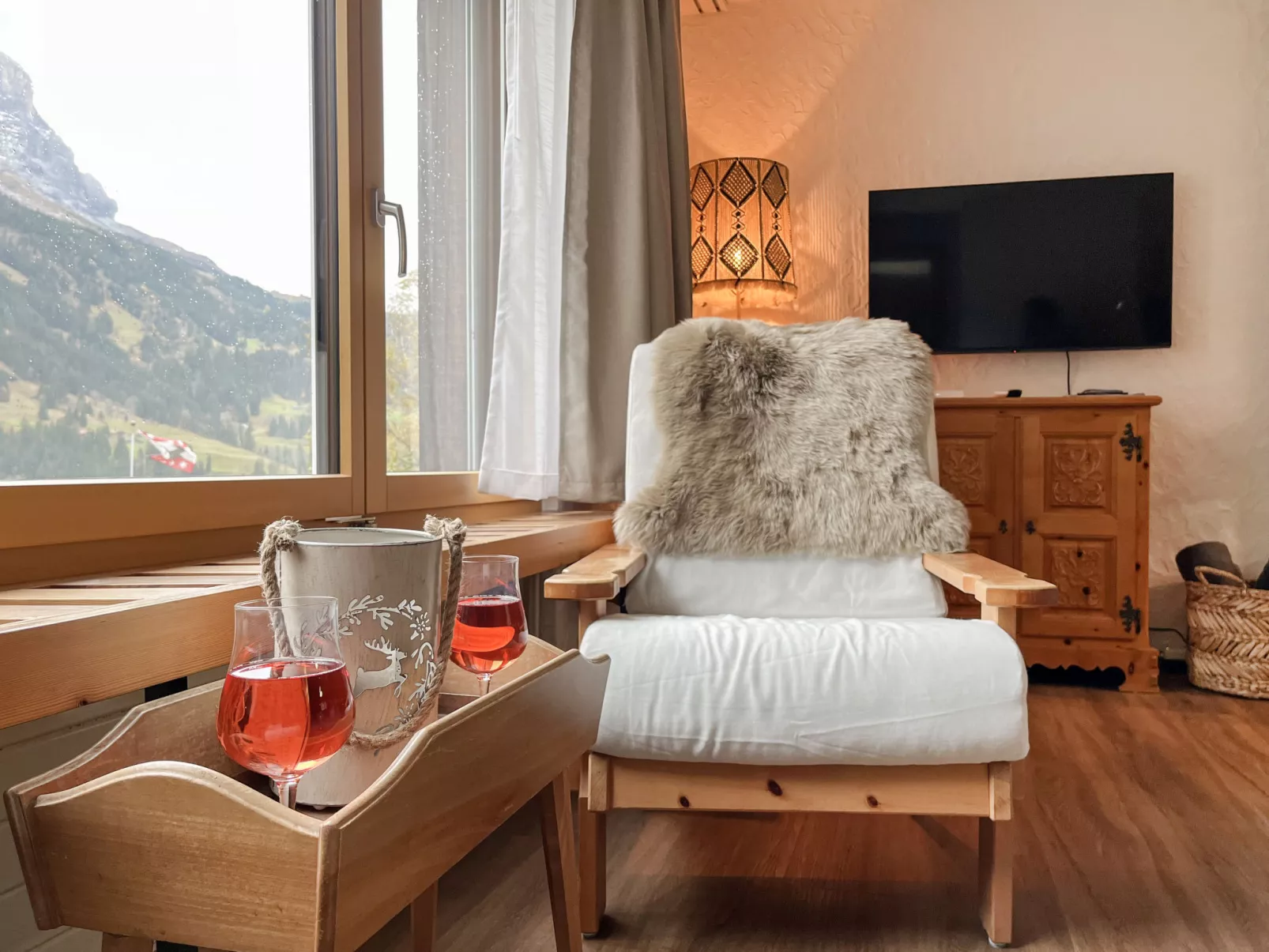 SnowKaya Grindelwald-Inside