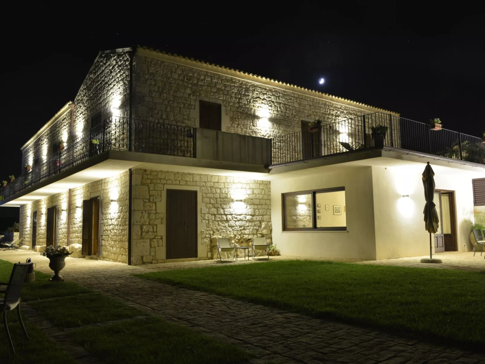 Al Castello-Outside