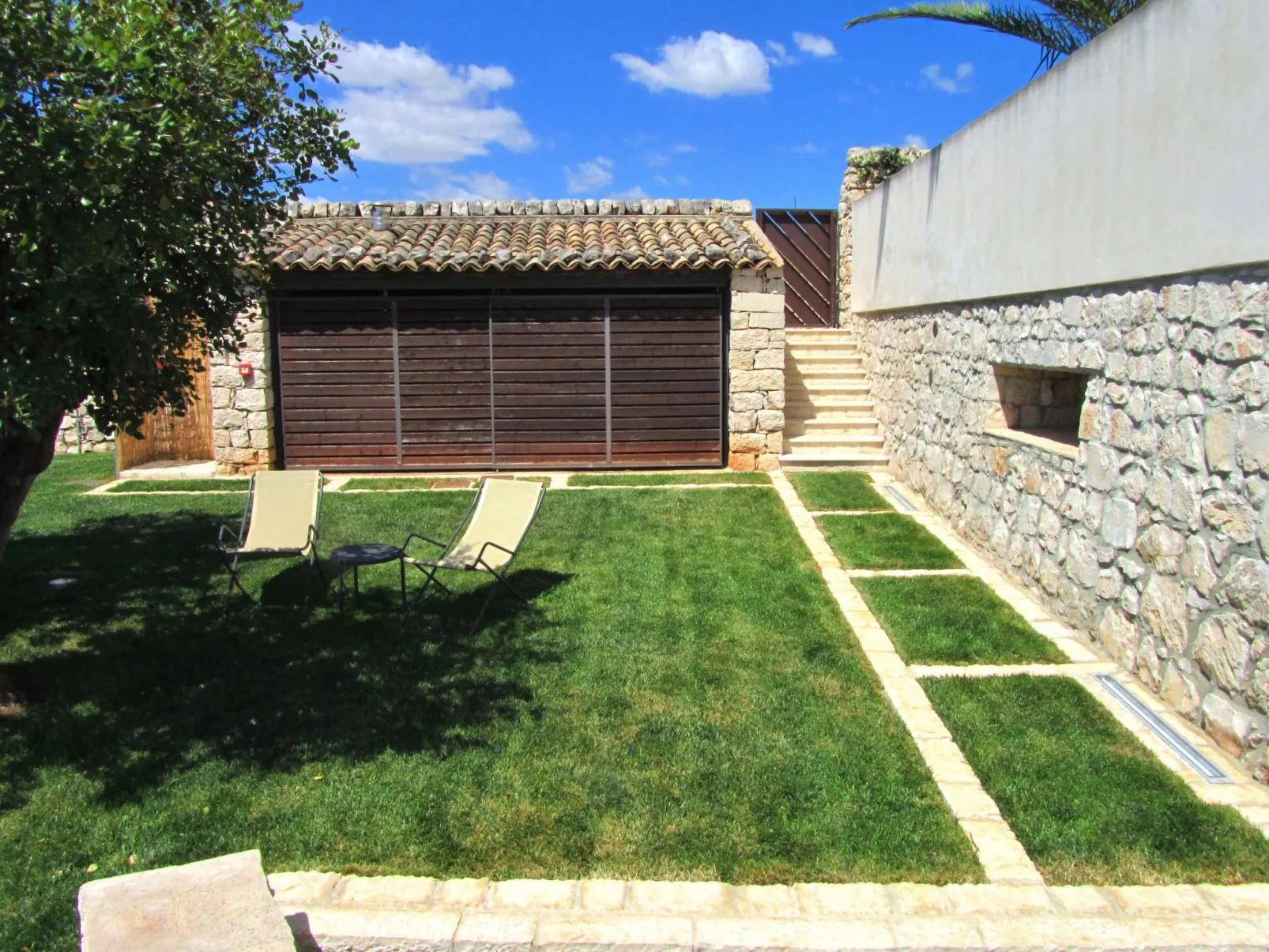 Al Castello-Outside