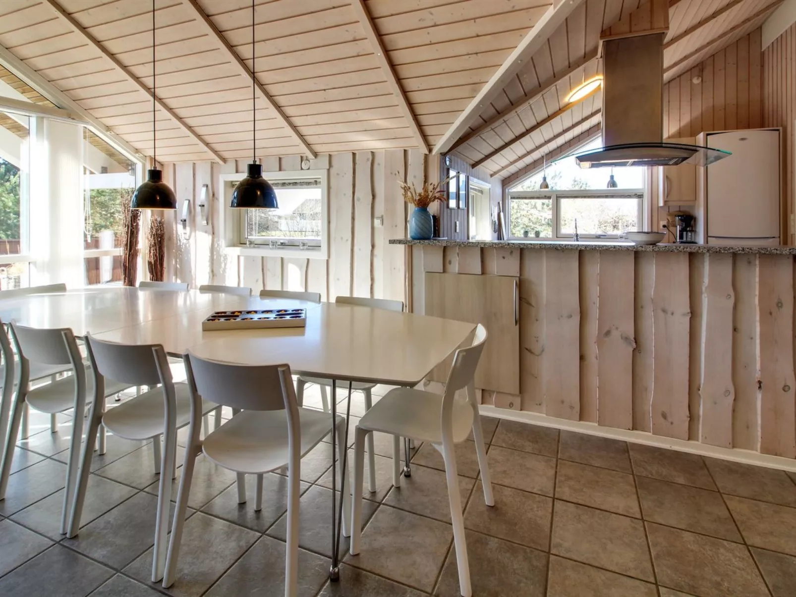 "Svenny" - 800m from the sea-Inside