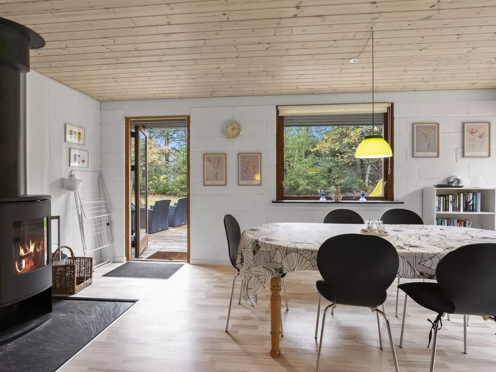 "Marta" - 1.5km from the sea-Inside