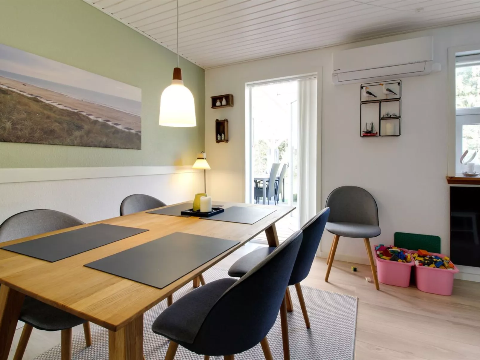"Oddi" - 900m from the sea-Dedans