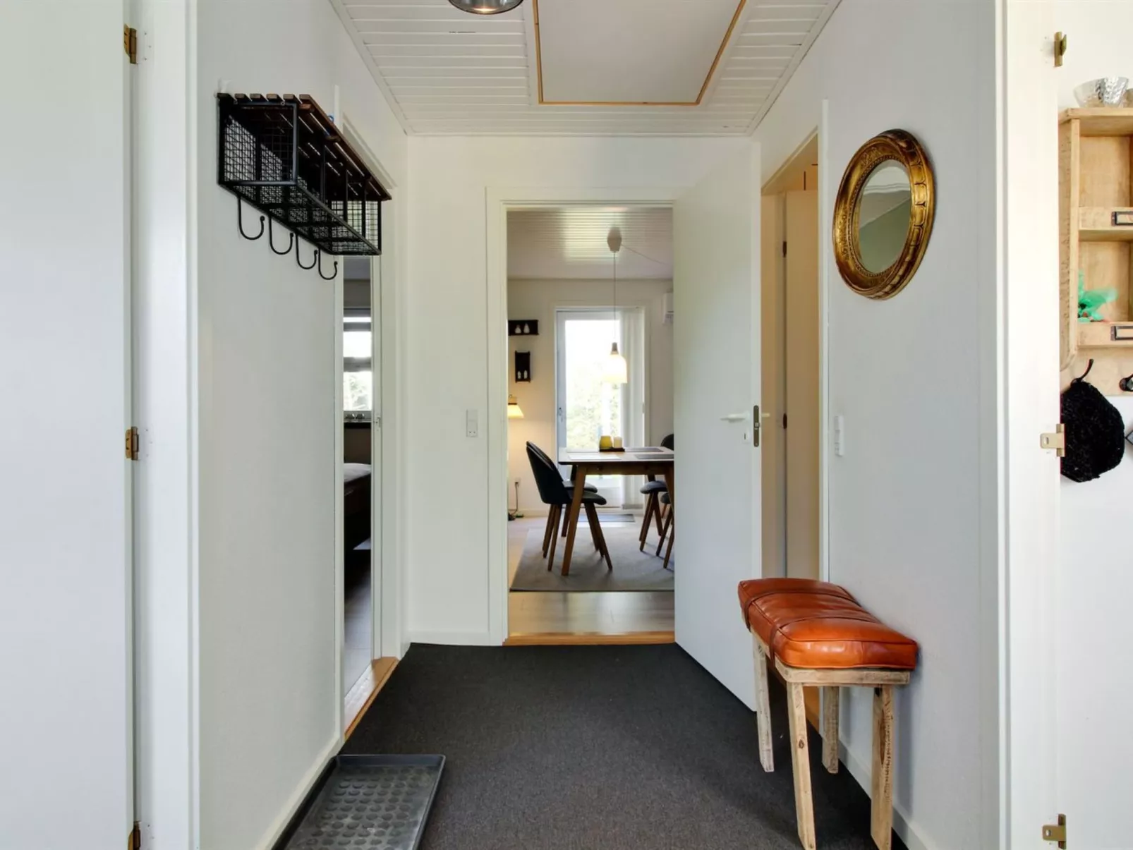 "Oddi" - 900m from the sea-Dedans