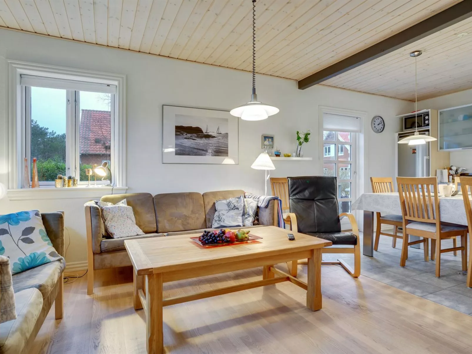 "Aagot" - 850m from the sea-Inside