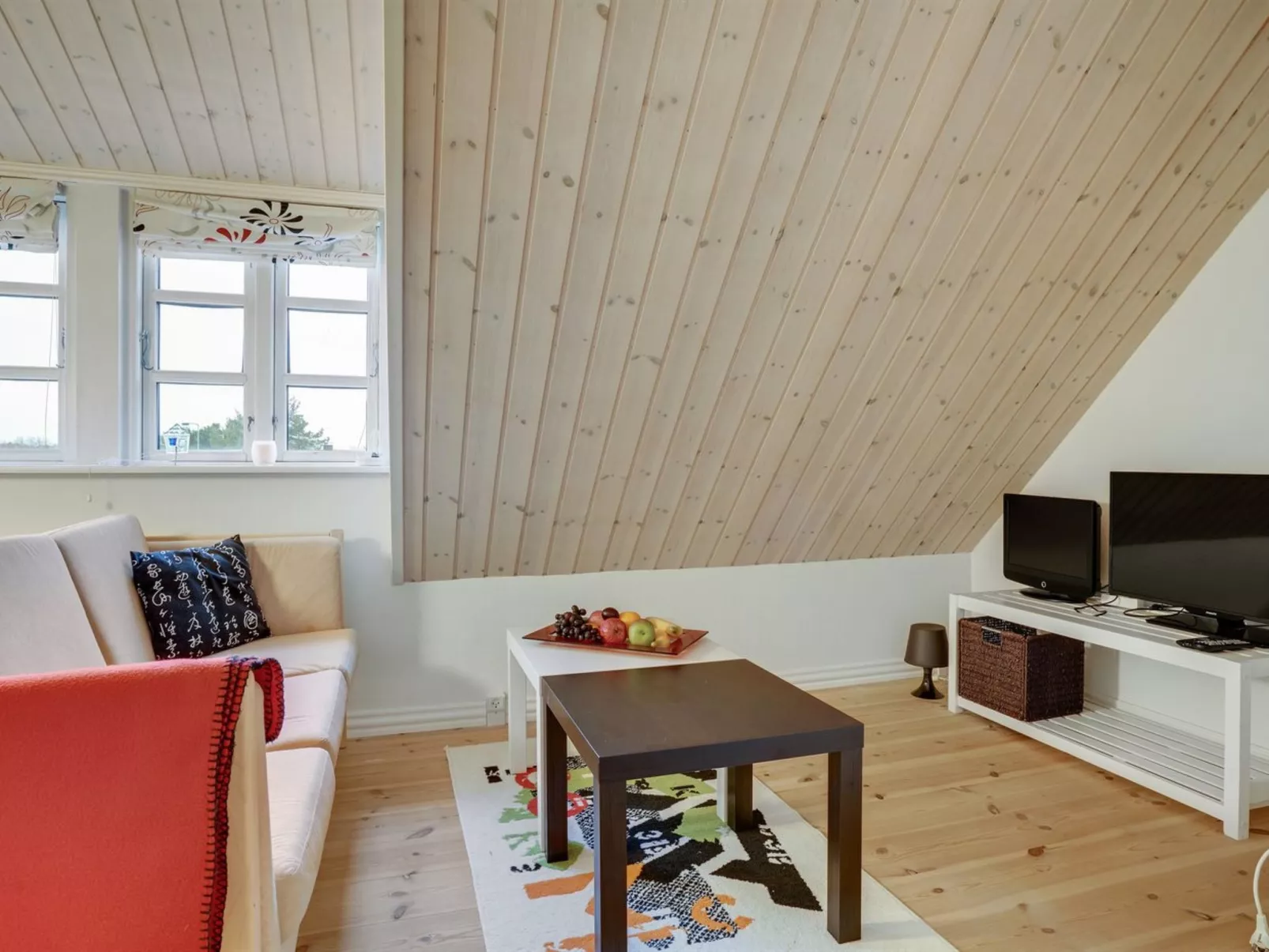 "Aagot" - 850m from the sea-Inside