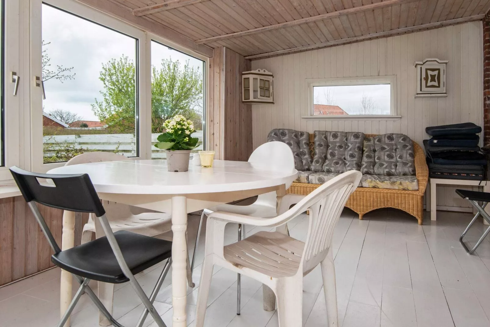 6 person holiday home in Ringkøbing-By Traum