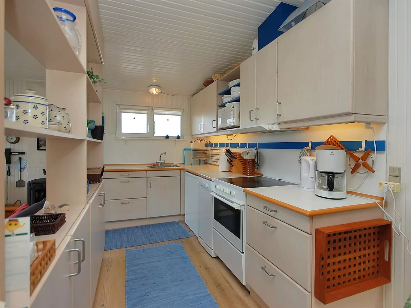 "Ineke" - 295m from the sea-Dedans