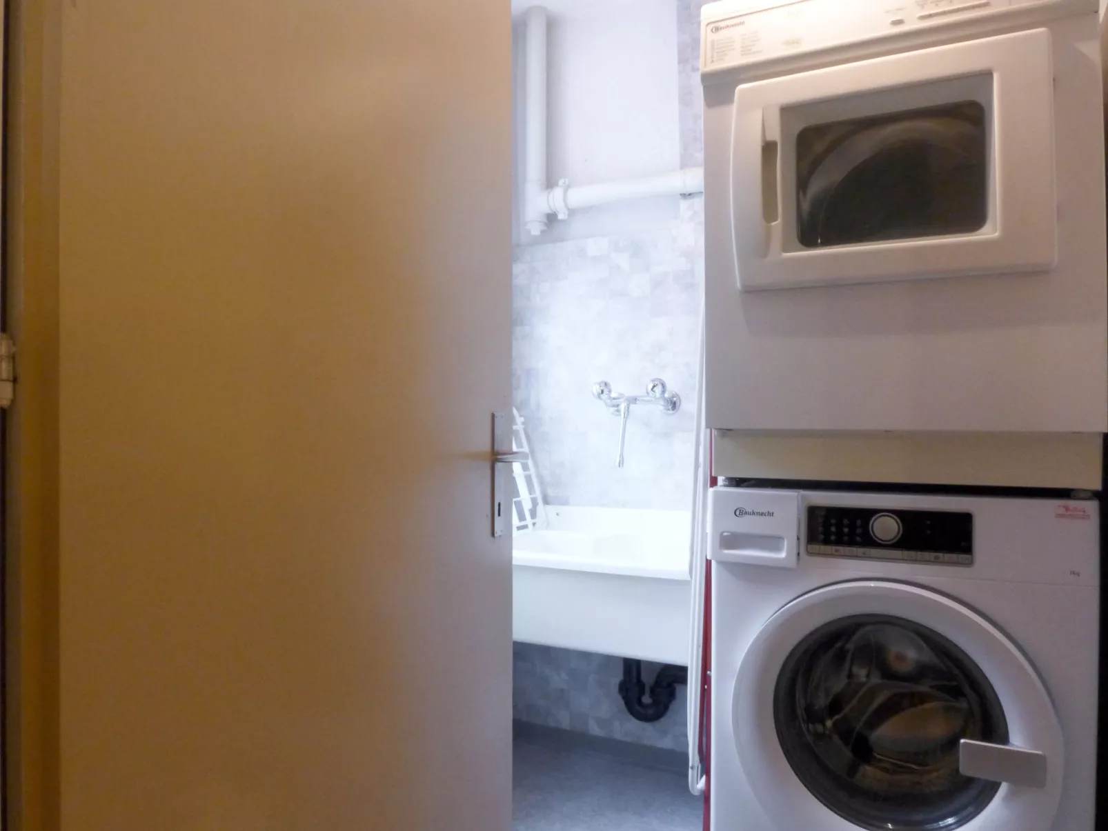Bristol Apt.A-Dedans