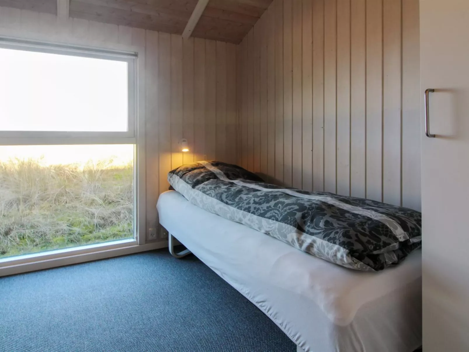 "Abiorn" - 2.5km from the sea-Inside