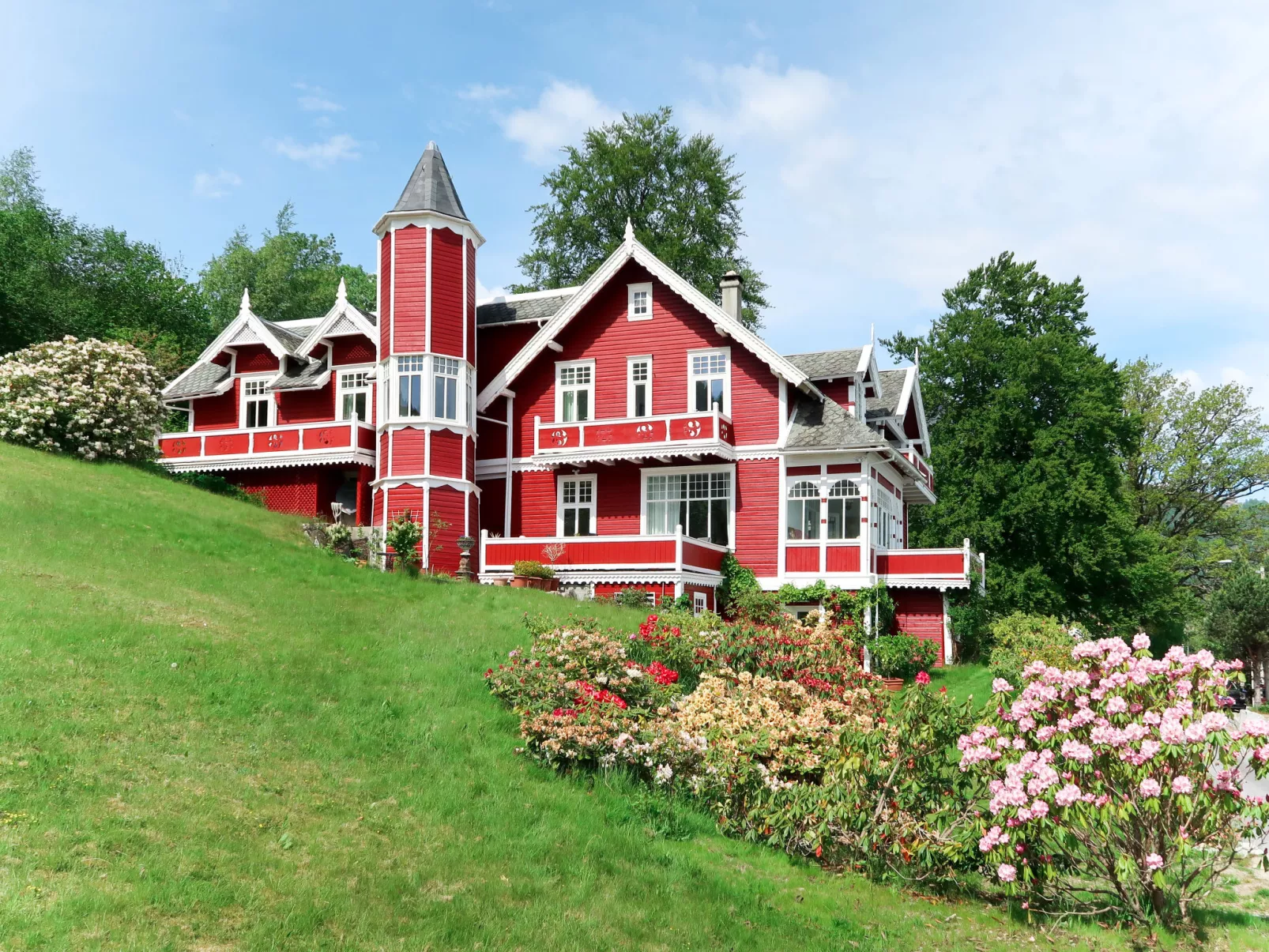 Villa Lorna-Outside
