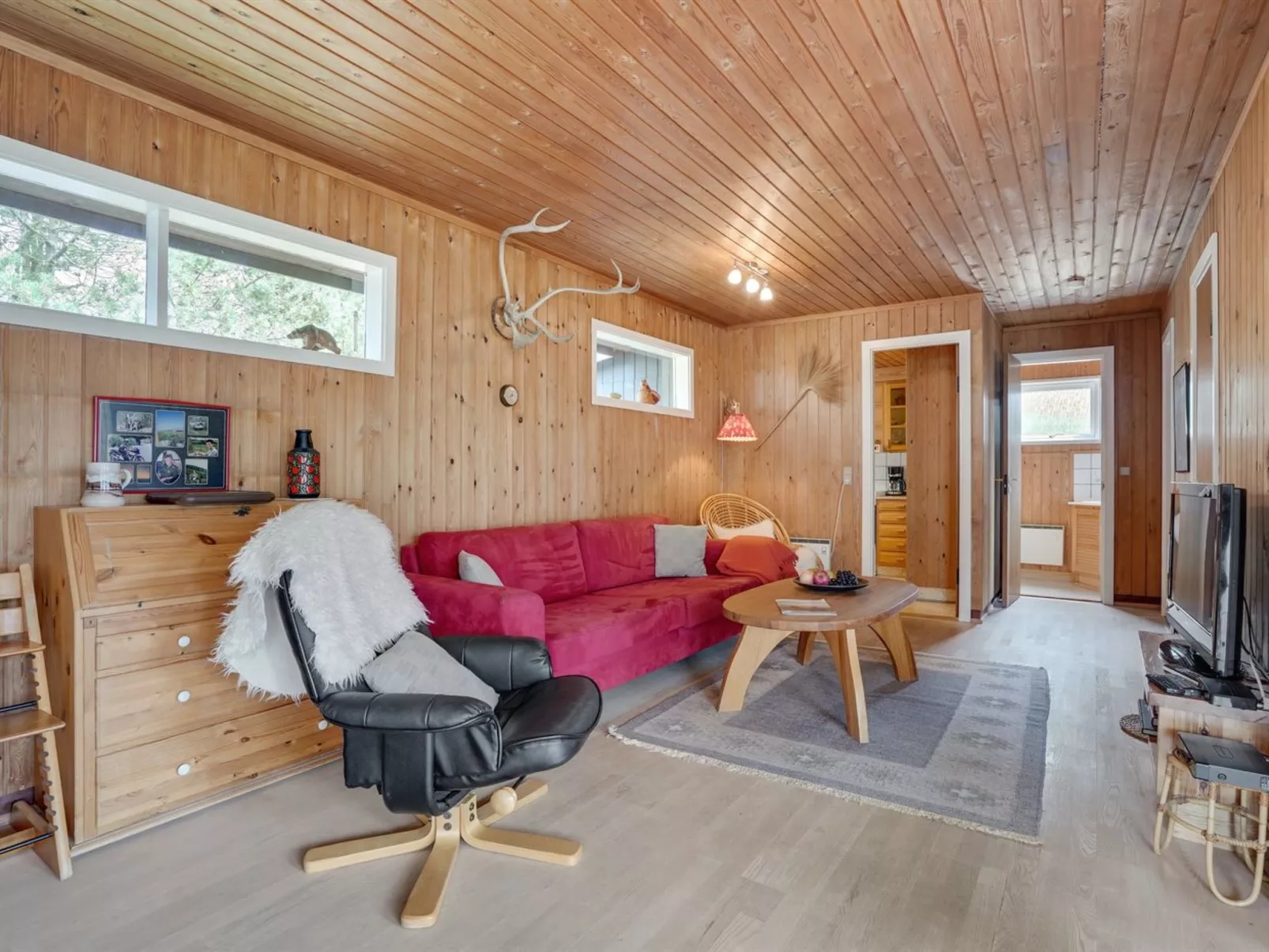 "Asmara" - 200m from the sea-Drinnen