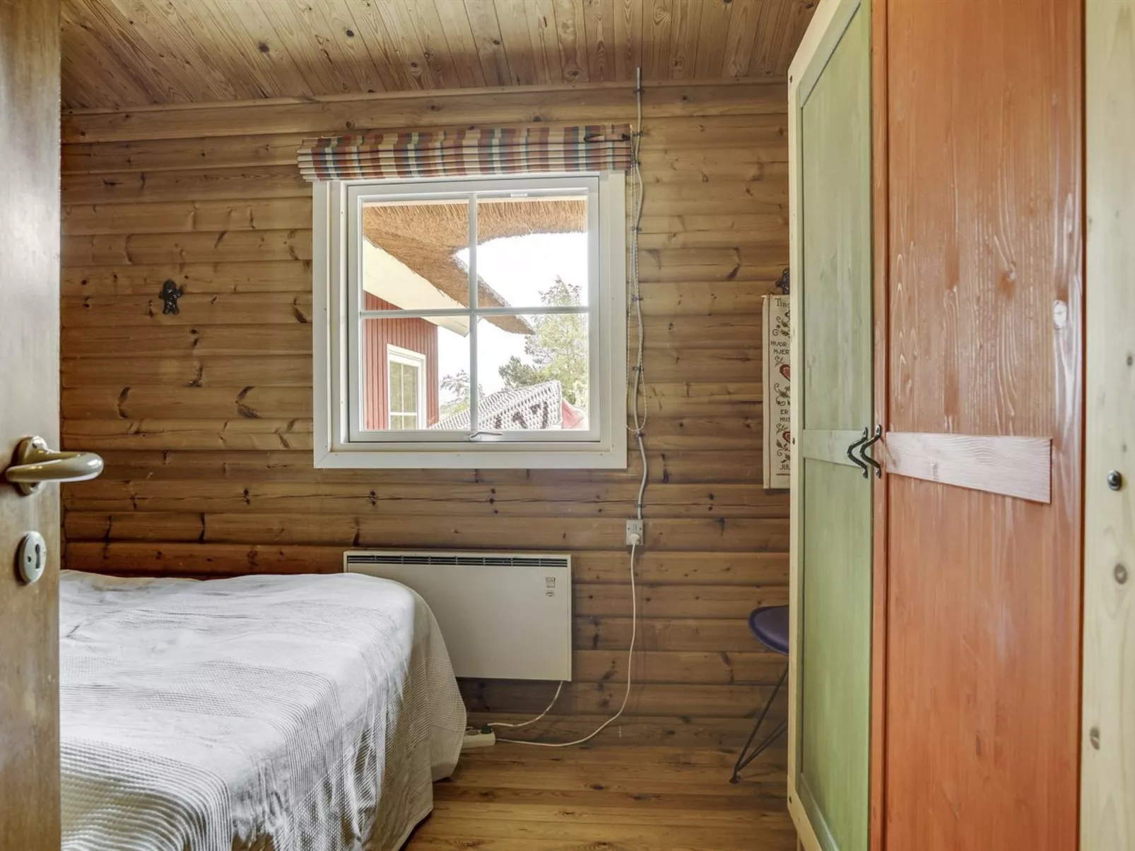 "Thorulf" - 3.5km from the sea-Inside