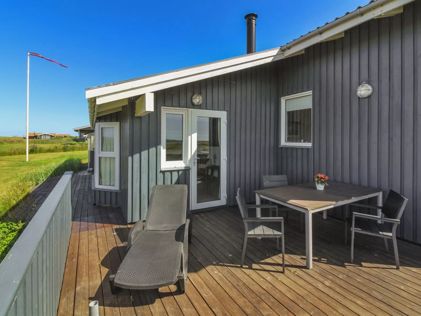 "Marne" - 500m from the sea-Outside