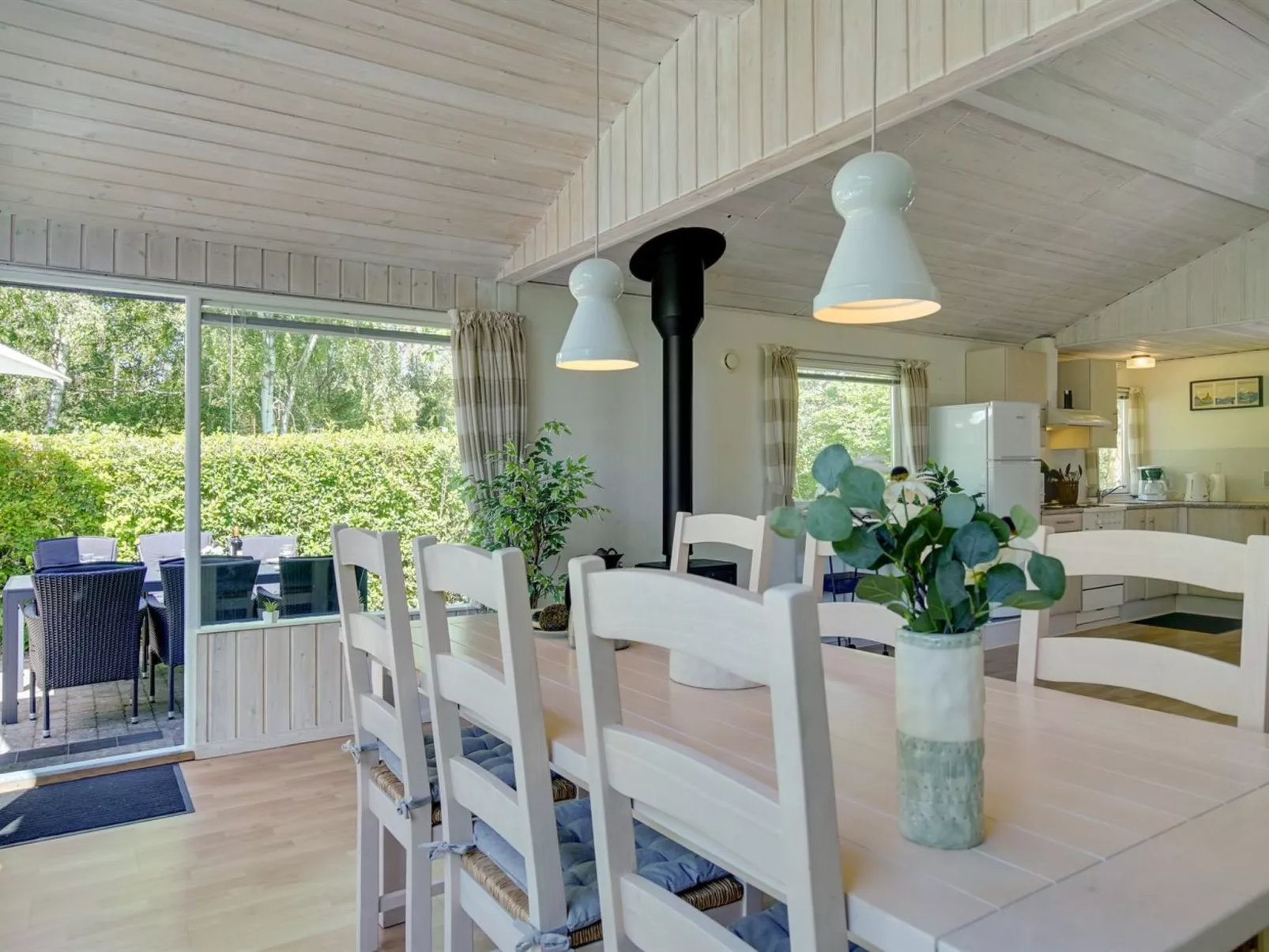 "Engla" - 400m from the sea-Drinnen