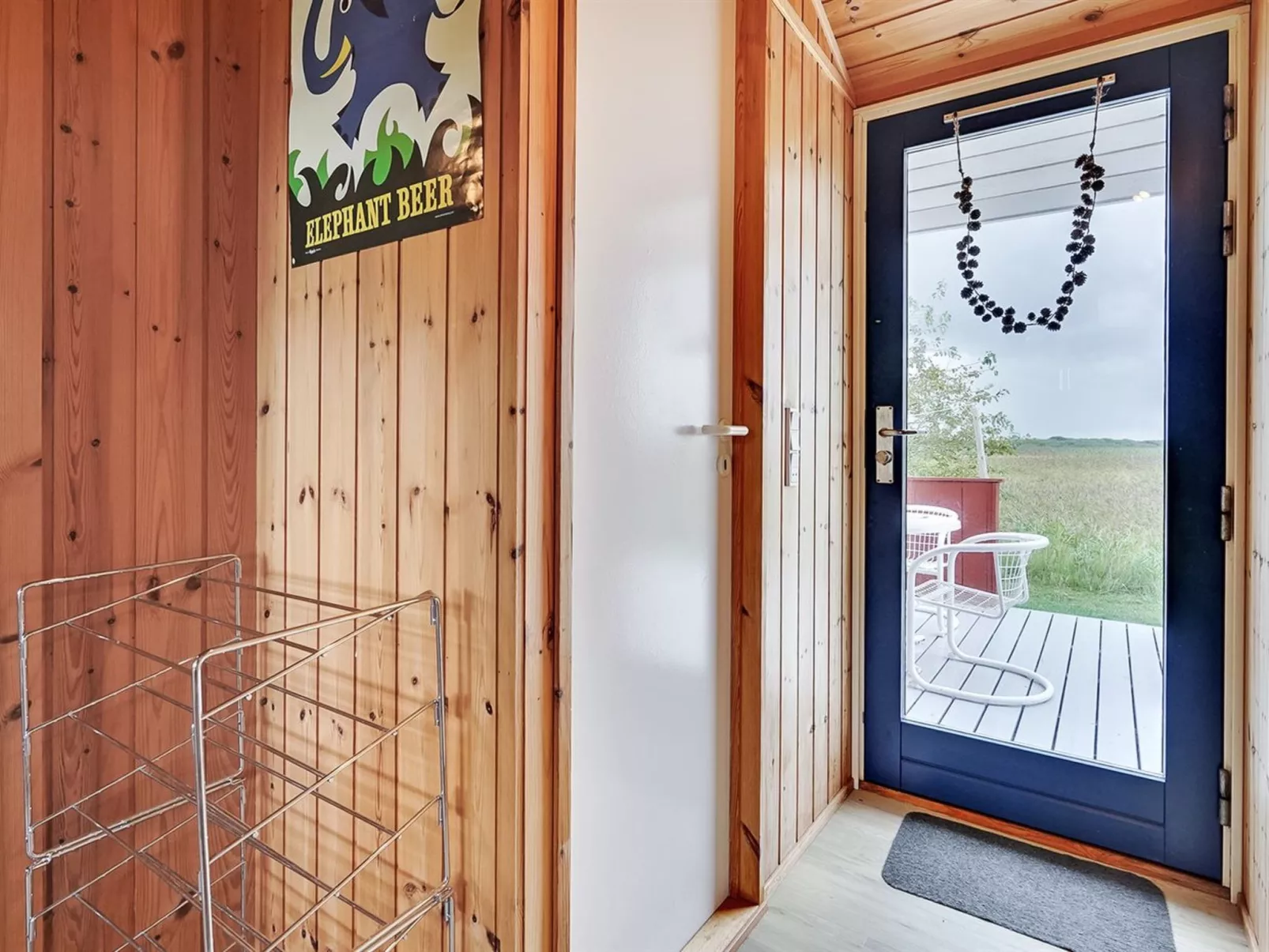 "Isulf" - 400m from the sea-Inside