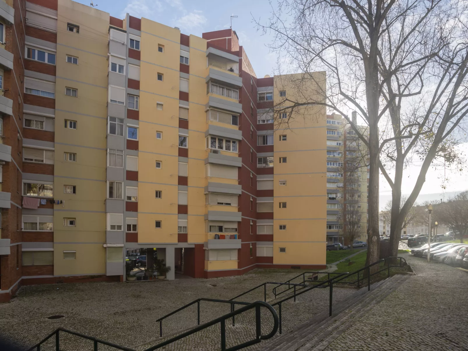 Olivais-Outside