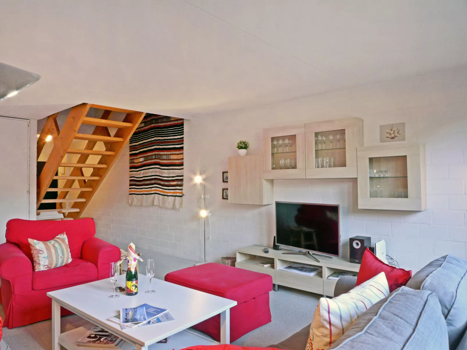 Im Gruebi Apt. 10-Inside