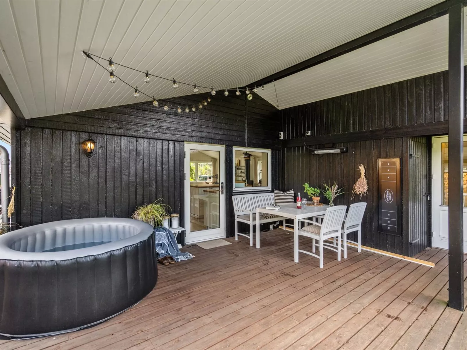 "Pedersen" - 50m from the sea-Inside