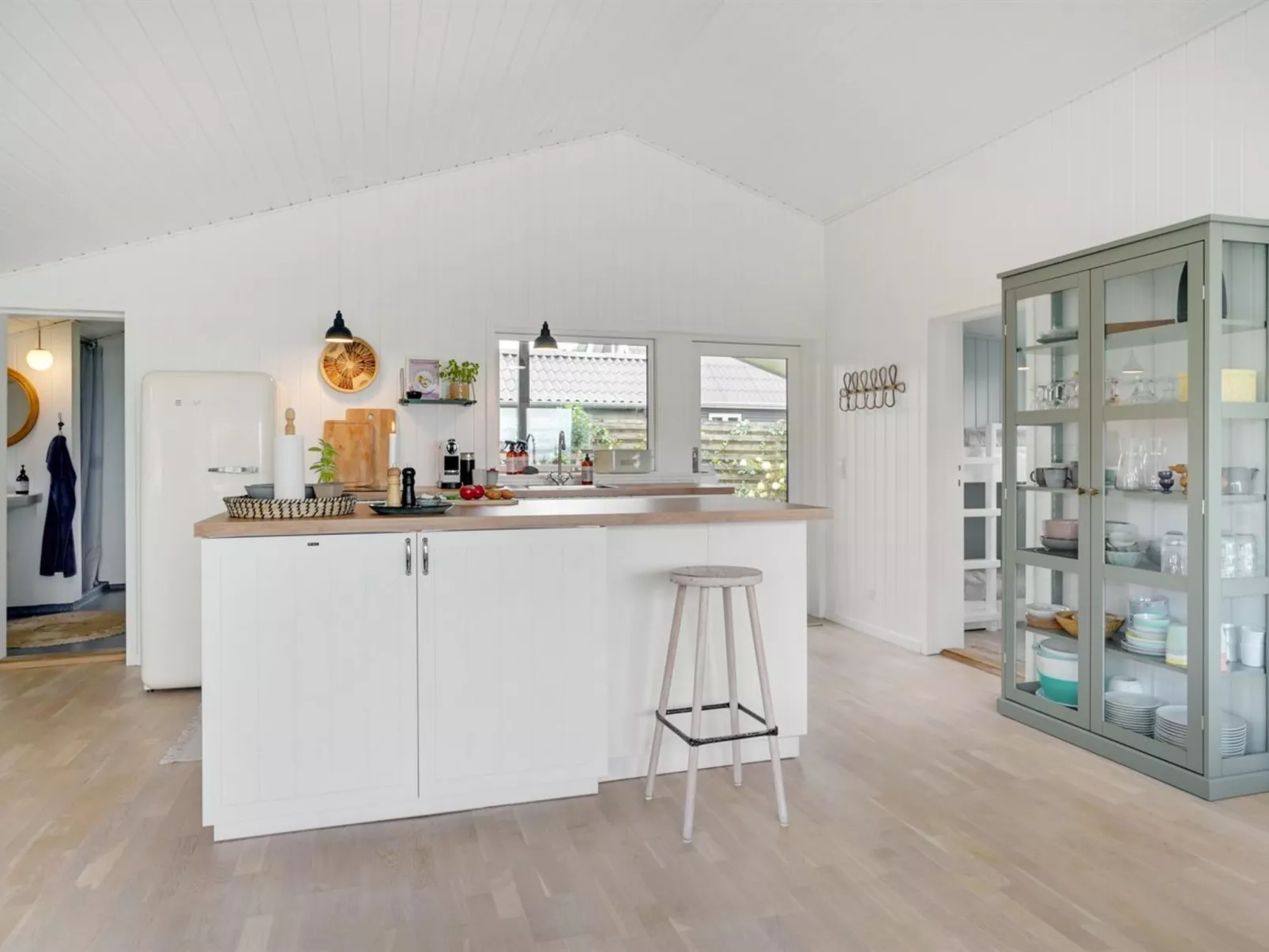 "Pedersen" - 50m from the sea-Inside