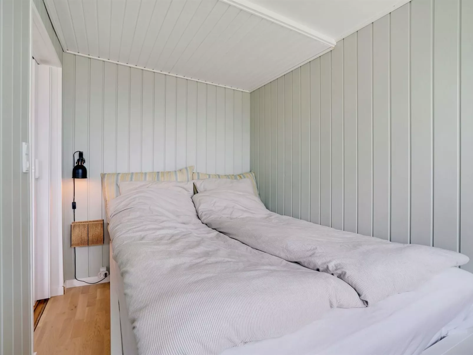"Pedersen" - 50m from the sea-Inside