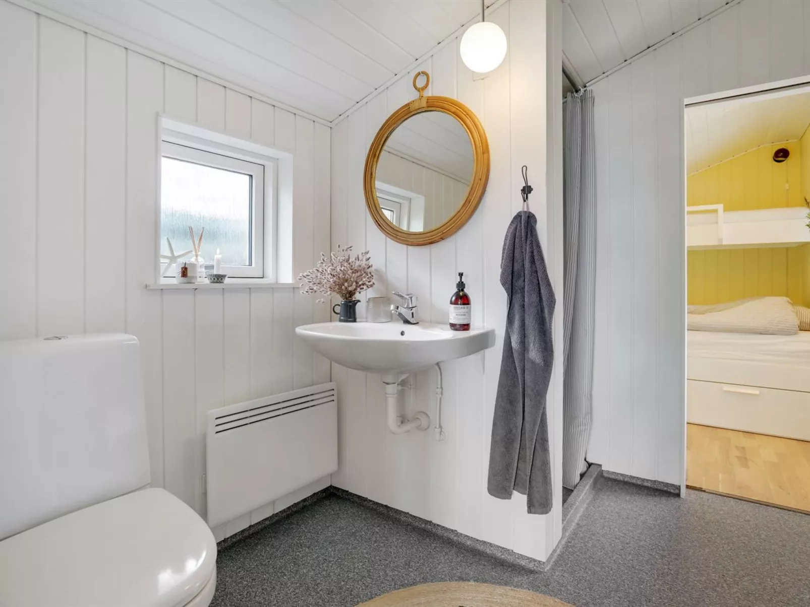 "Pedersen" - 50m from the sea-Inside