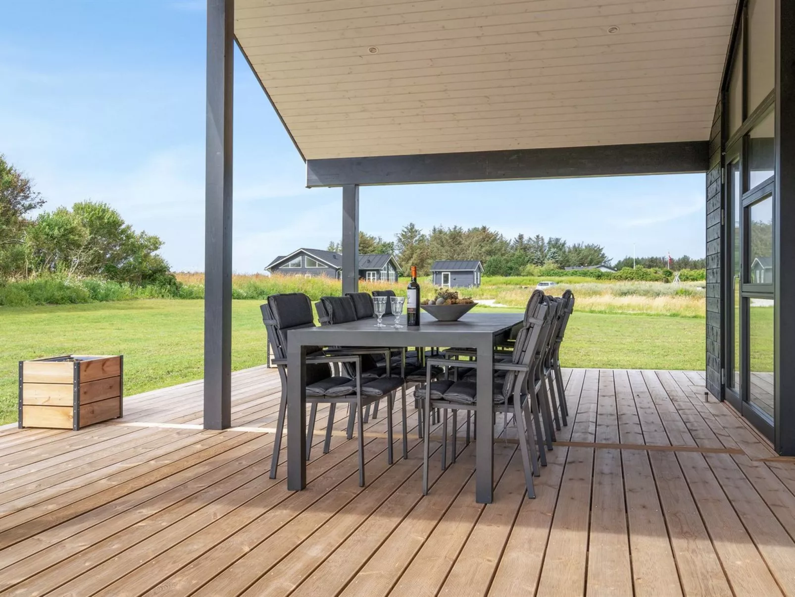 "Amitola" - 700m from the sea-Outside