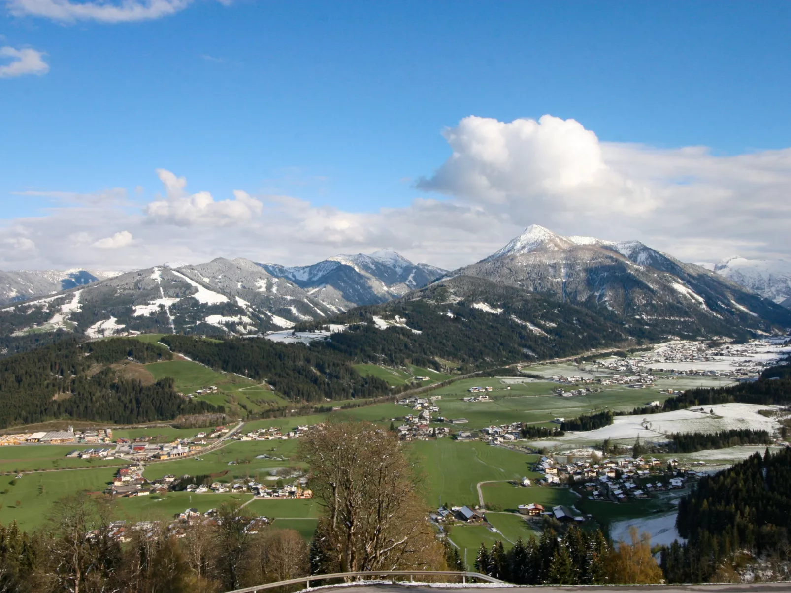 Sonnberg-Outside