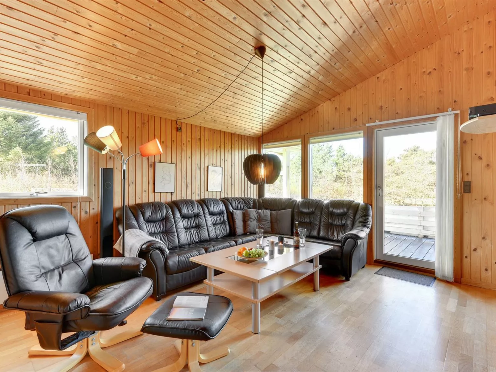 "Evi" - 400m to the inlet-Inside