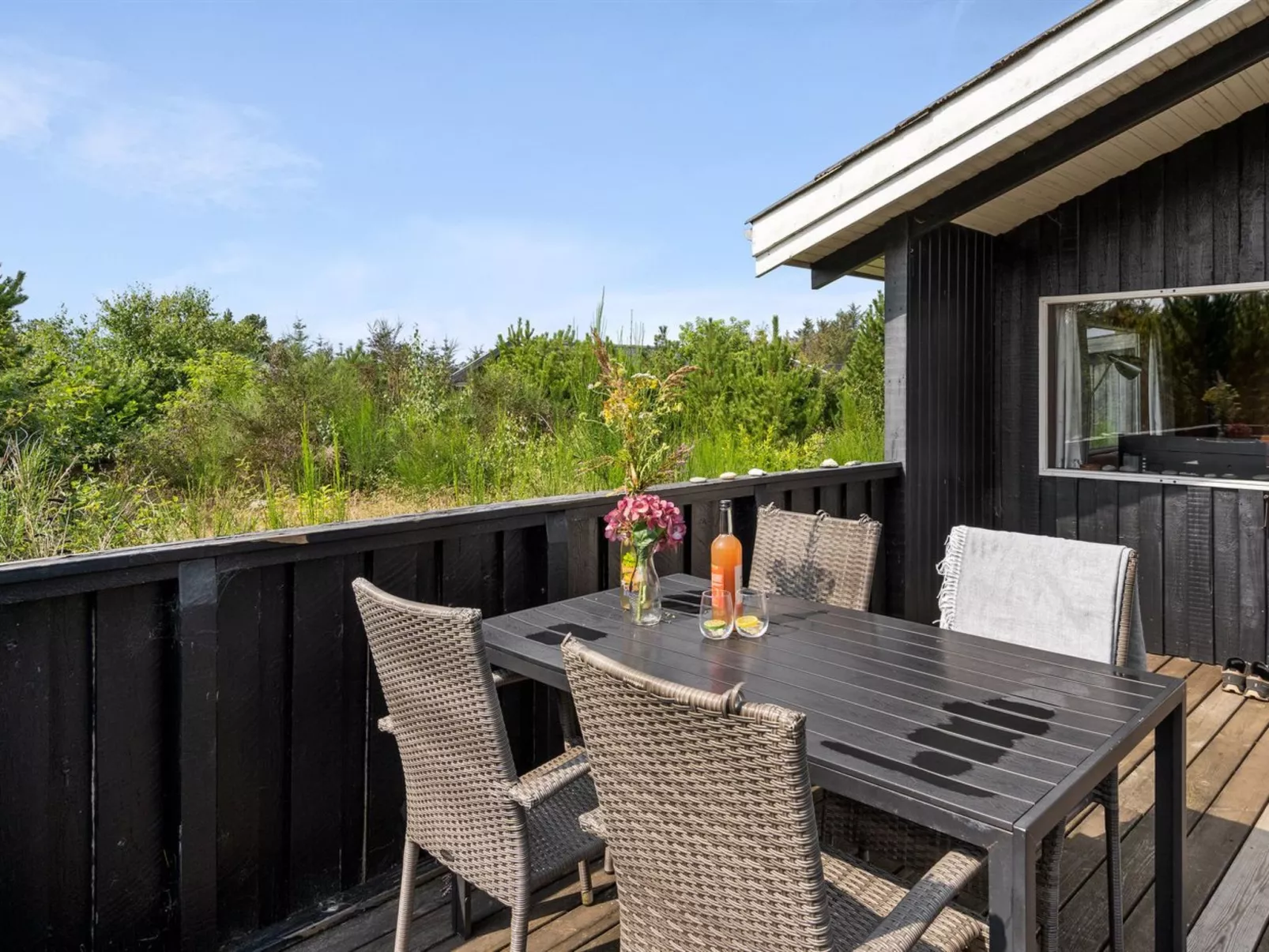 "Asmo" - 350m from the sea-Drinnen