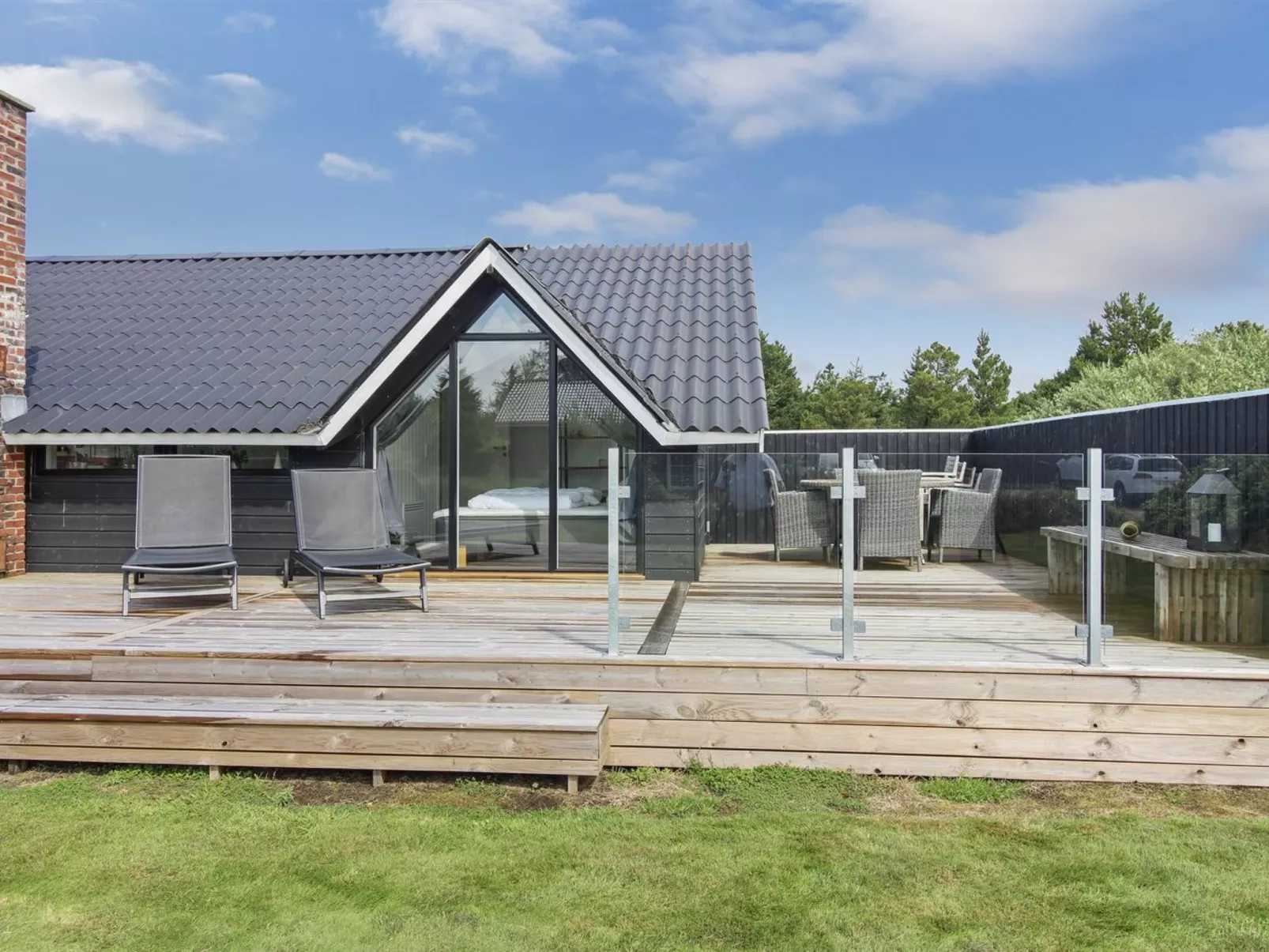 "Ellenora" - 1km from the sea-Outside