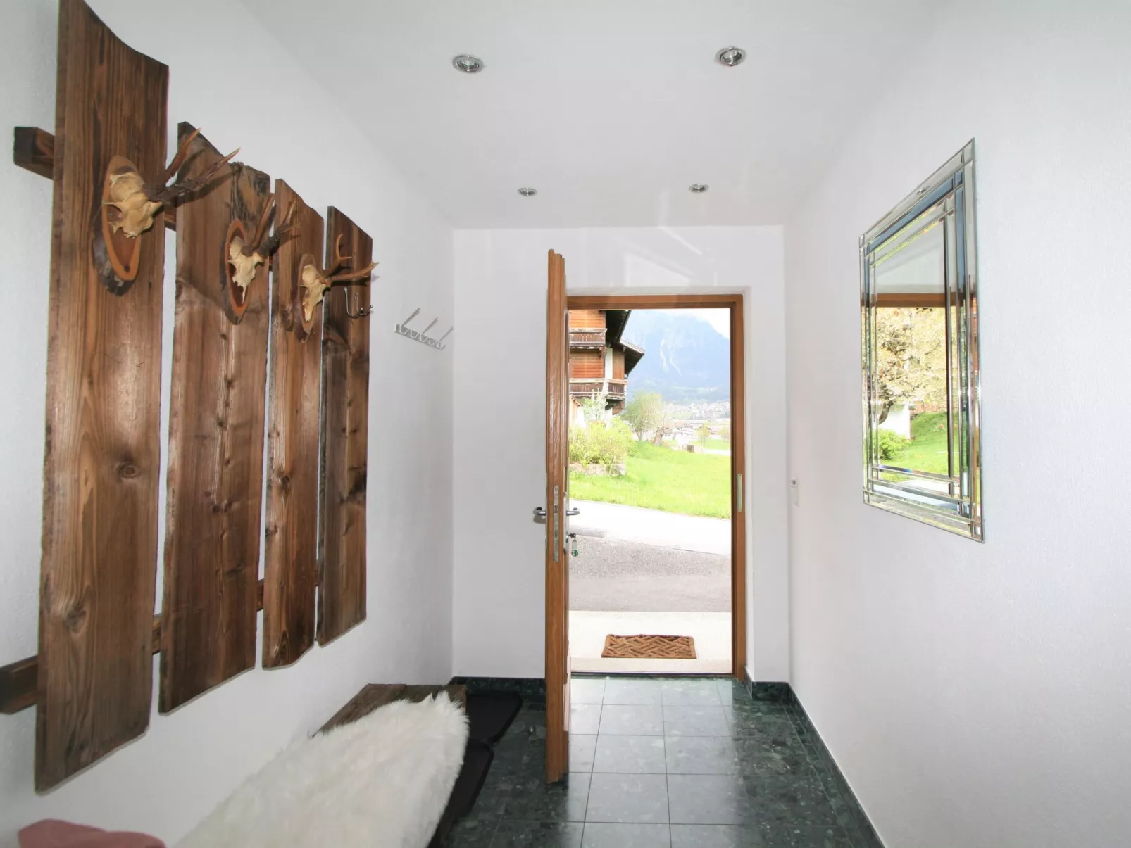 Brettfall Blick-Inside