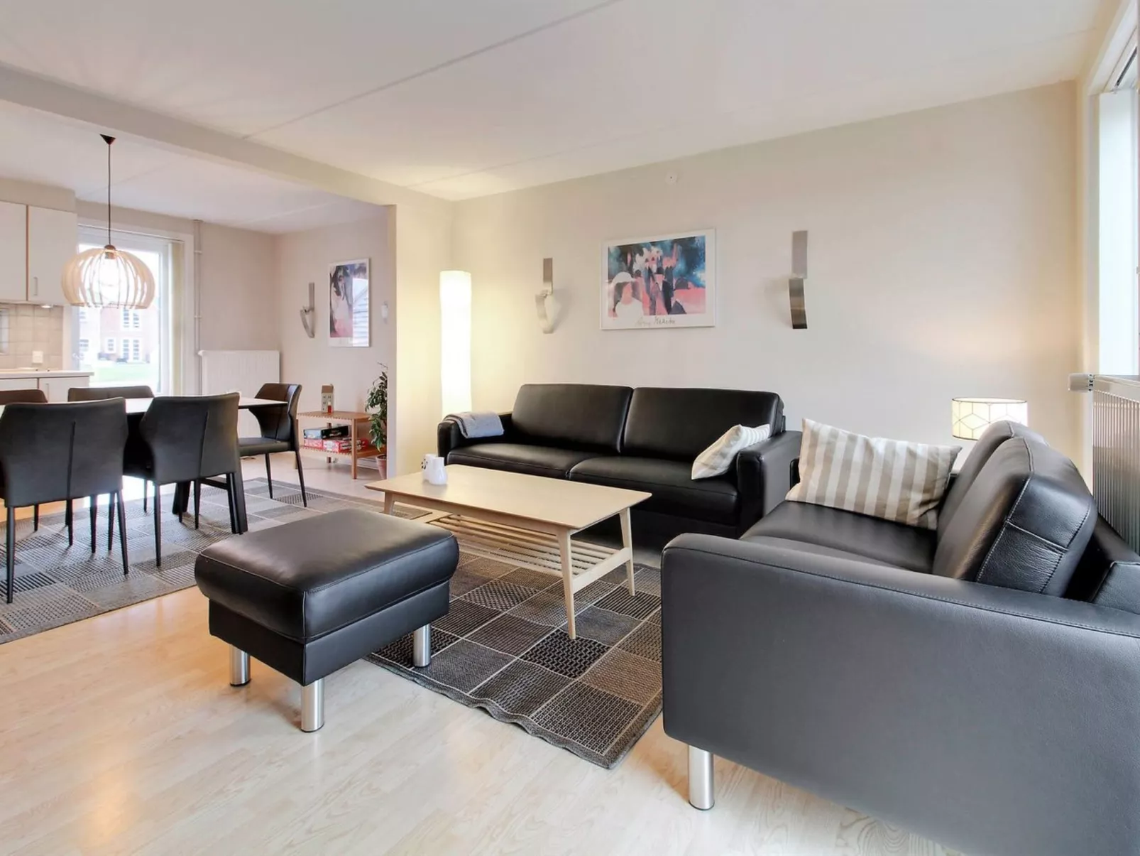 "Femja" - 2.3km from the sea-Inside
