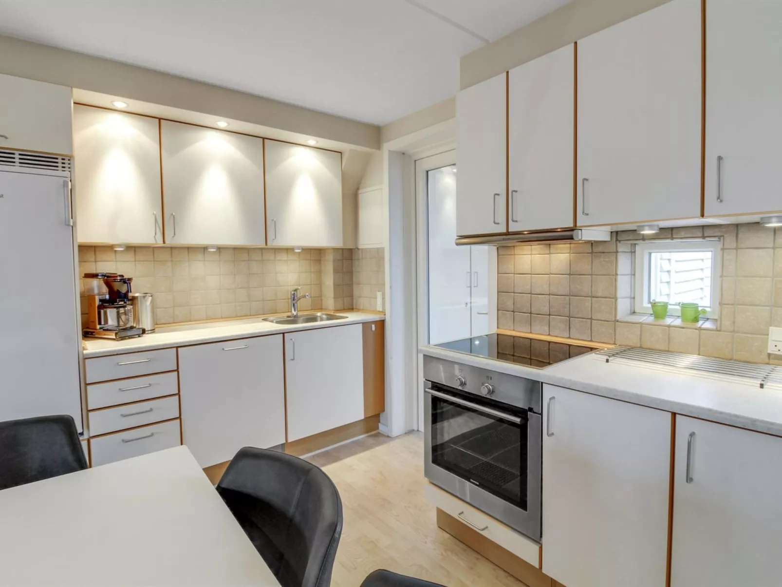 "Femja" - 2.3km from the sea-Inside