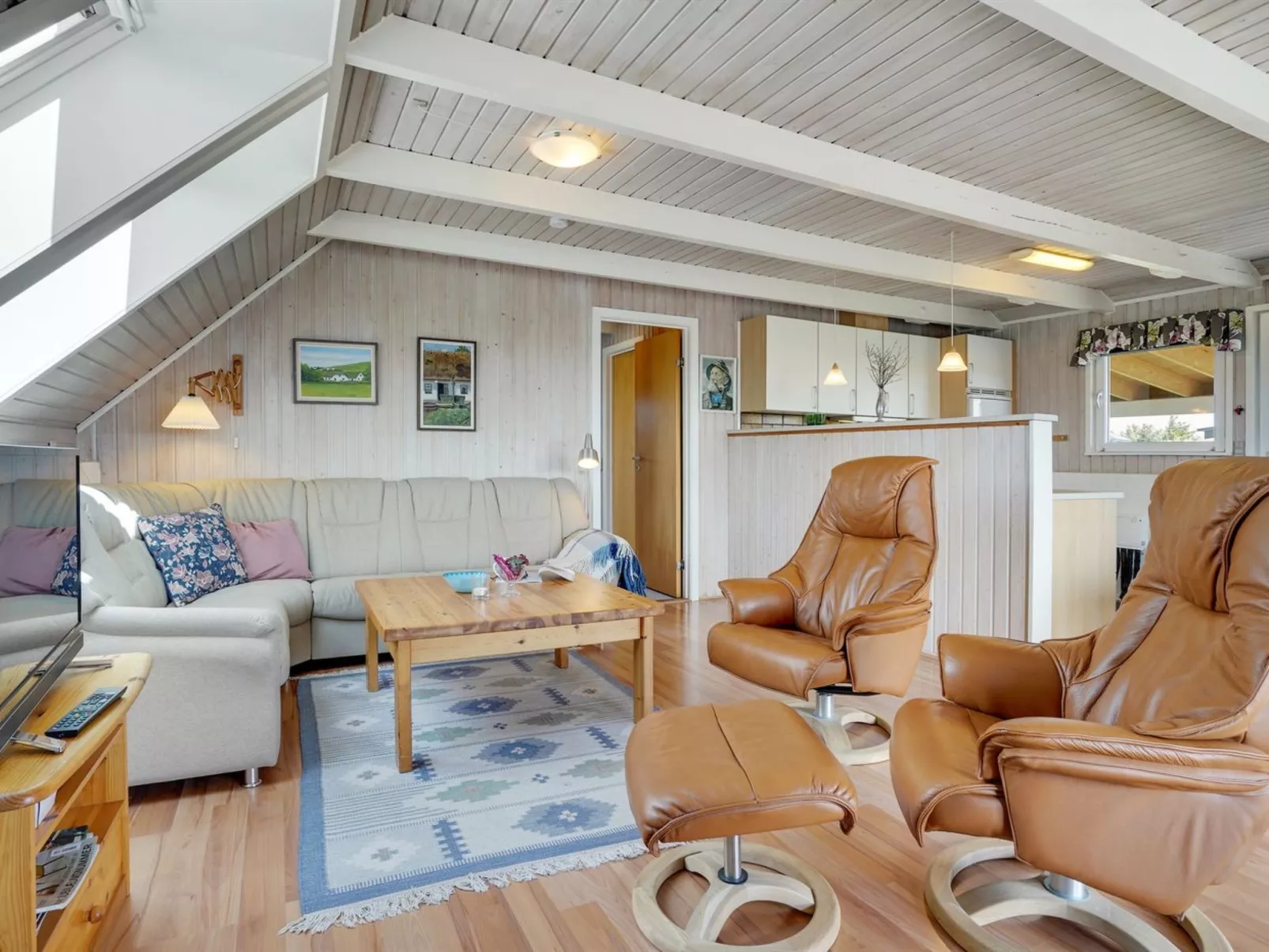 "Alleta" - 600m from the sea