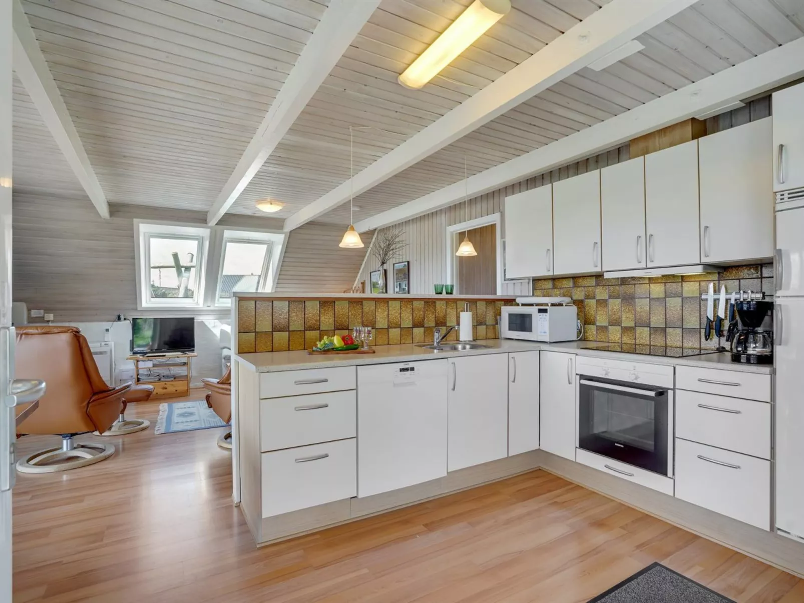 "Alleta" - 600m from the sea-Inside