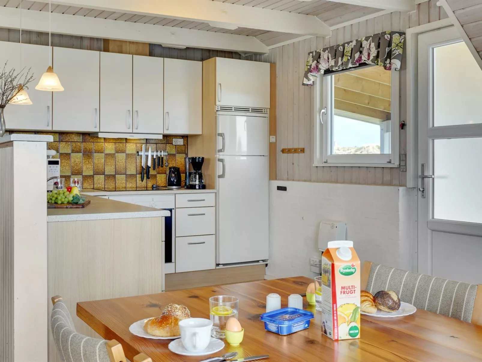 "Alleta" - 600m from the sea-Inside