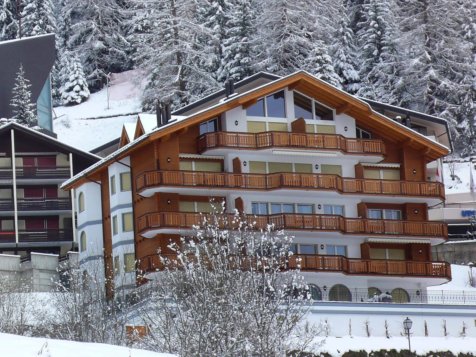 Edelweiss A-Outside